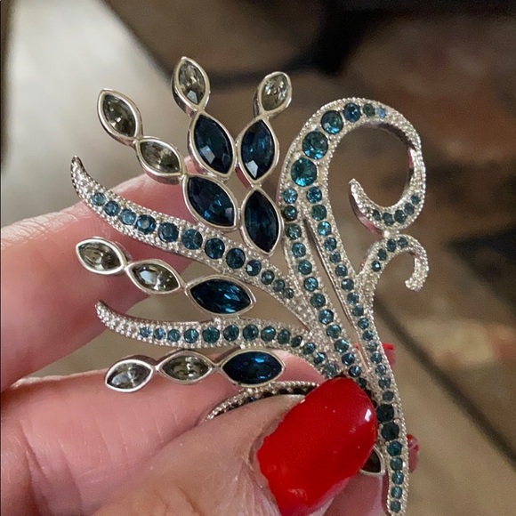 Beautiful brooch in blue and clear crystals ! - Picture 3 of 3